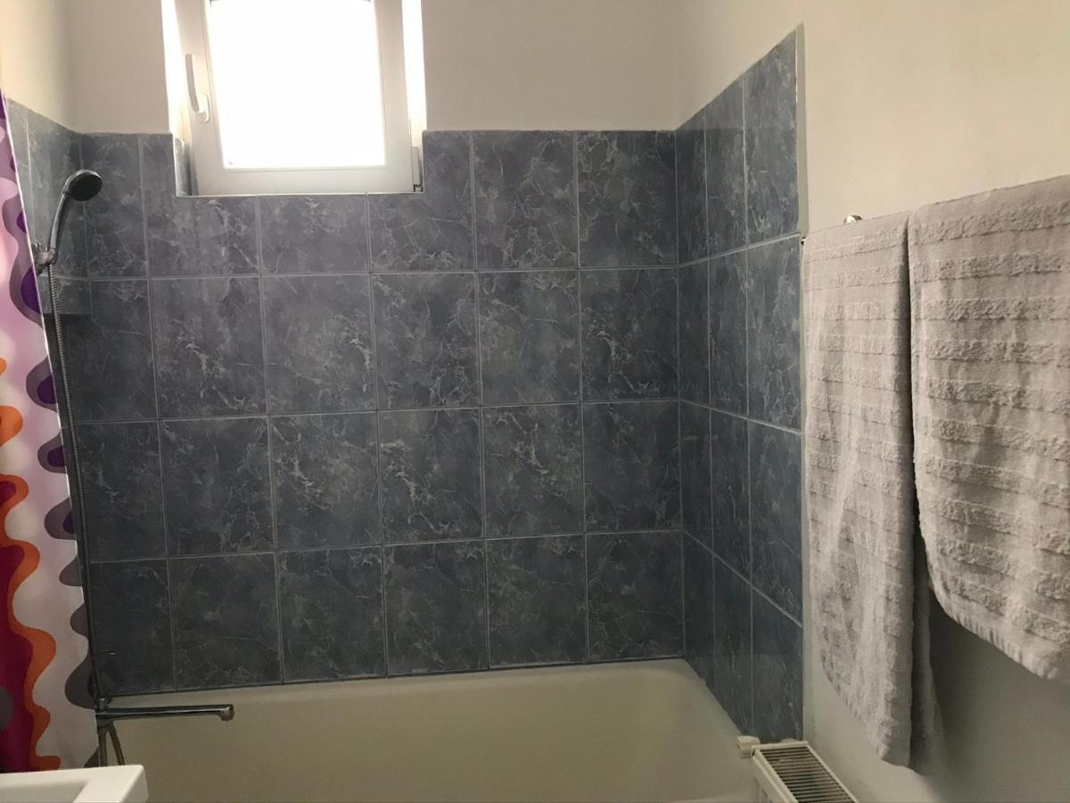 Apartament Andreea Тиргу-Муреш Екстер'єр фото
